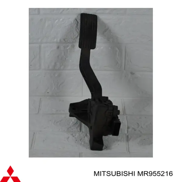  Pedał przyspieszenia (gazu) Mitsubishi Colt 6
