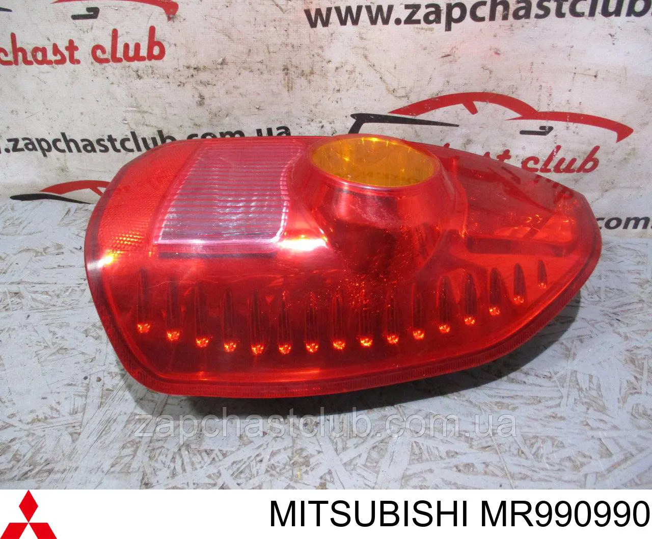 Lampa zespolona tylna prawa Mitsubishi Space Star minivan (DG0) (1998 - 2004) cena, od 258,24 USD