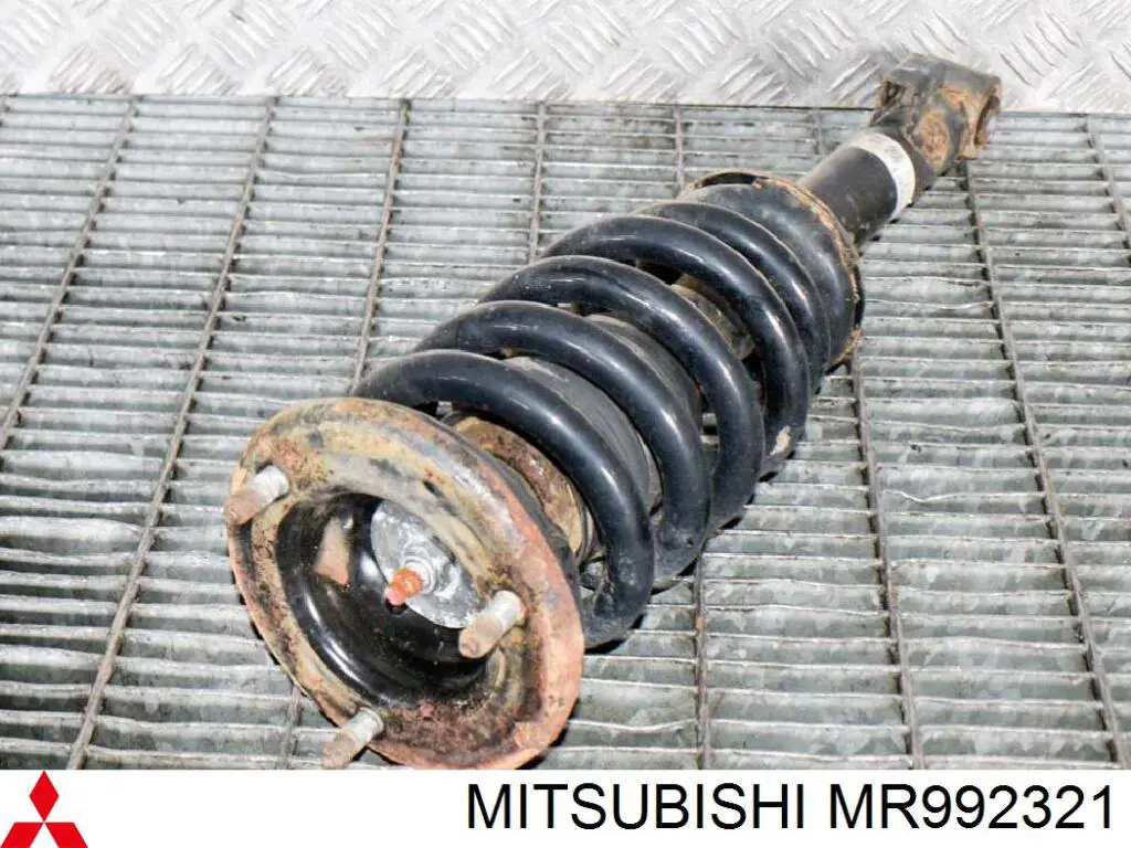 Amortyzator przedni Mitsubishi MR992321 cena, od 48,31 USD