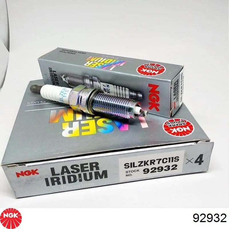 Świeca zapłonowa NGK 92932 cena, od 17,45 USD