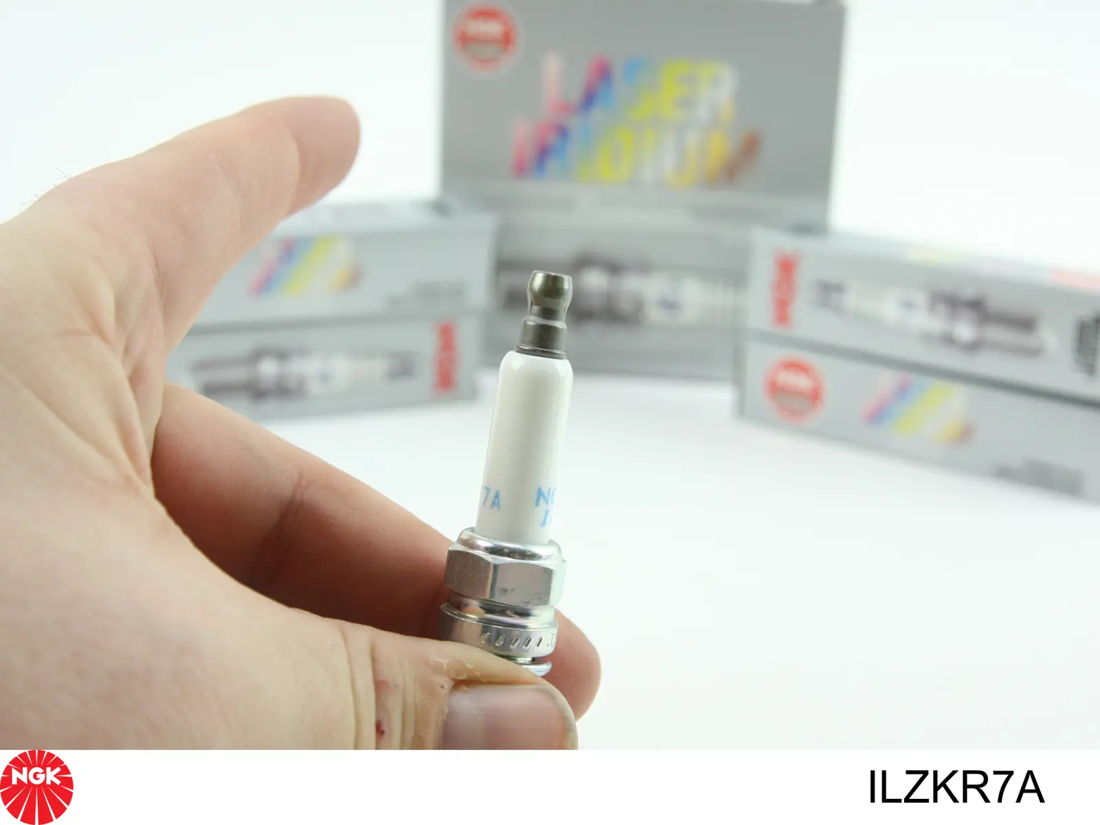 Świeca zapłonowa NGK ILZKR7A