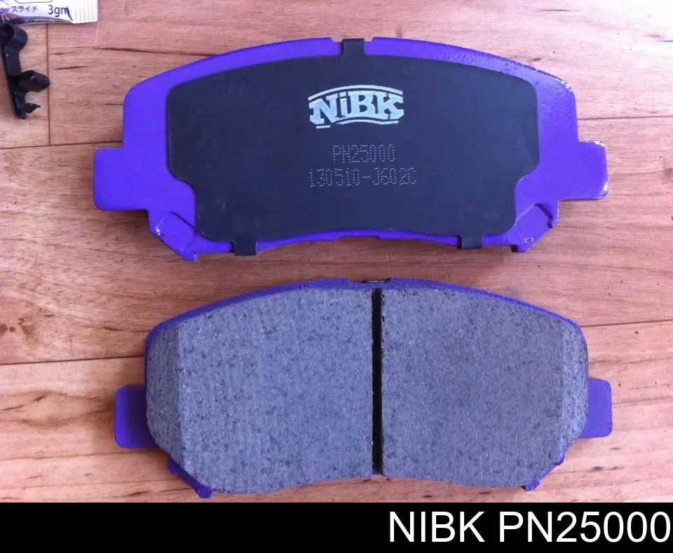 PN25000 Nibk Klocki hamulcowe przednie tarczowe