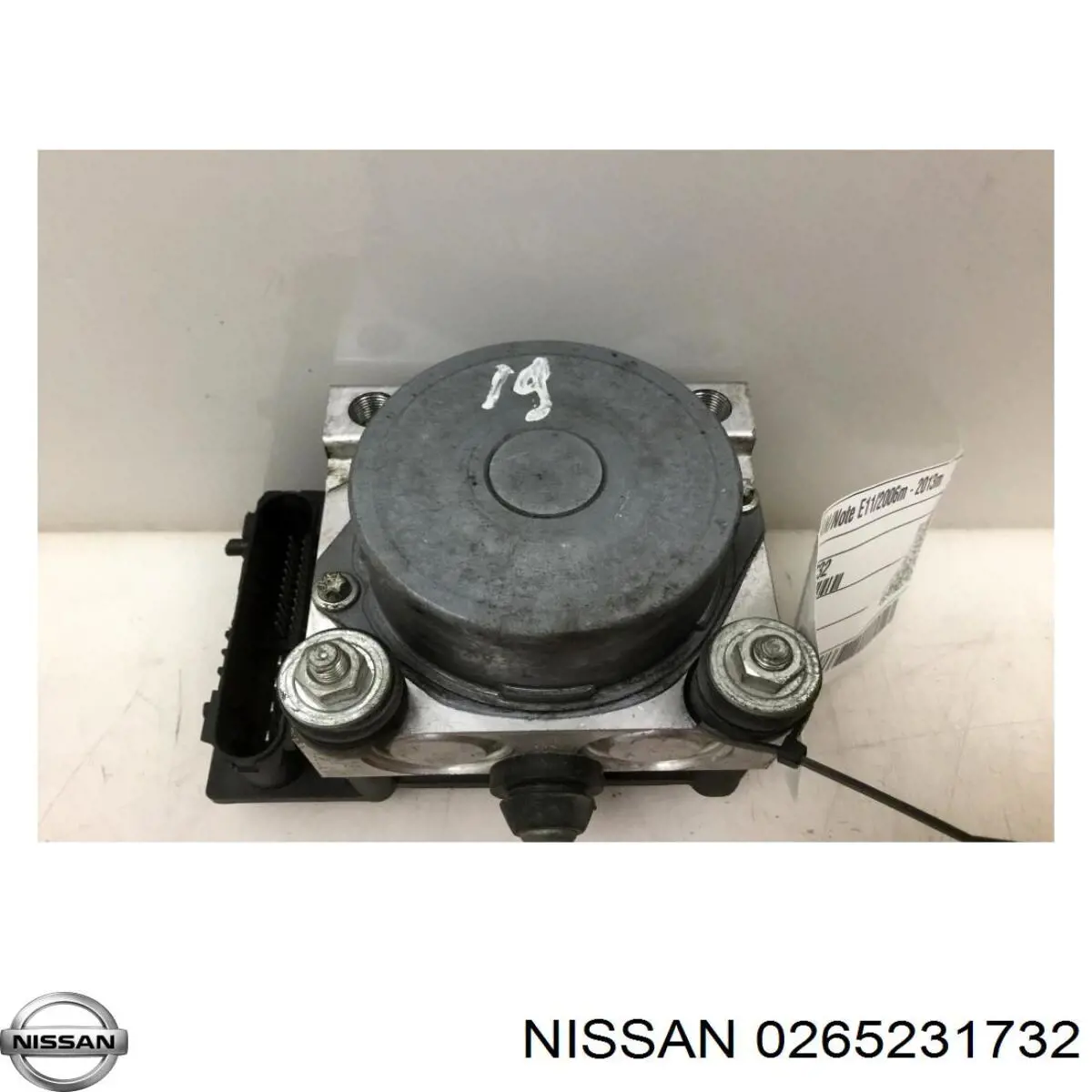 Do koszyka Sterownik ABS  hydrauliczny Nissan Note  E11