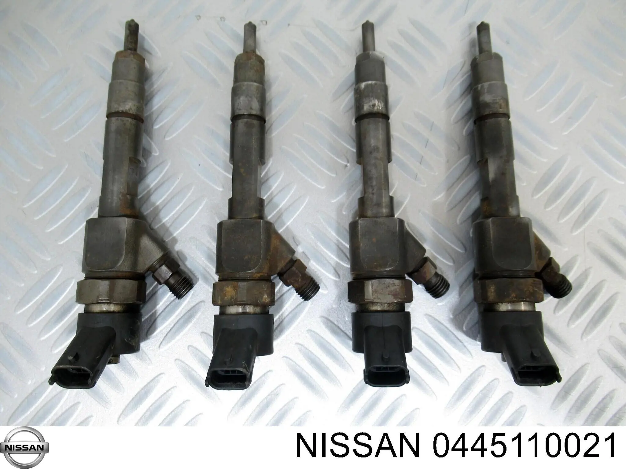 Wtryskiwacz paliwa 0445110021 Nissan/Infiniti