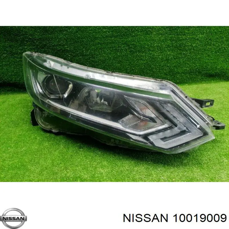 Reflektor lewy Nissan/Infiniti 10019009 cena, od 372,53 USD