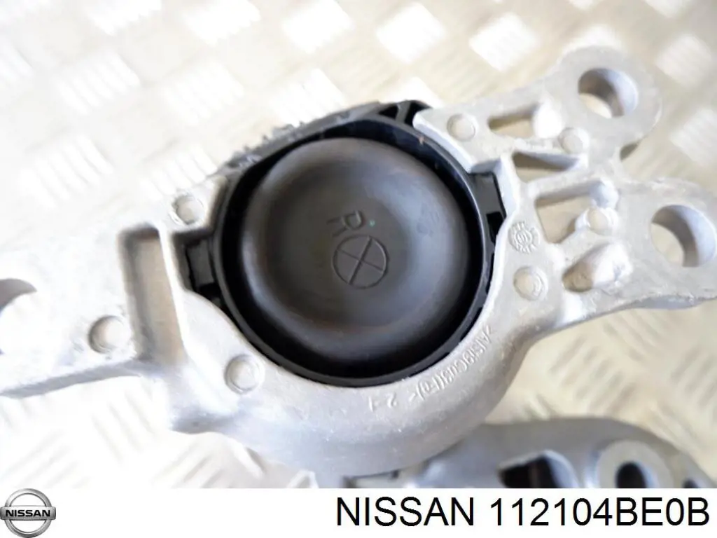 Poduszka (podpora) silnika prawy przednia Nissan/Infiniti 112104BE0B cena, od 95,34 USD