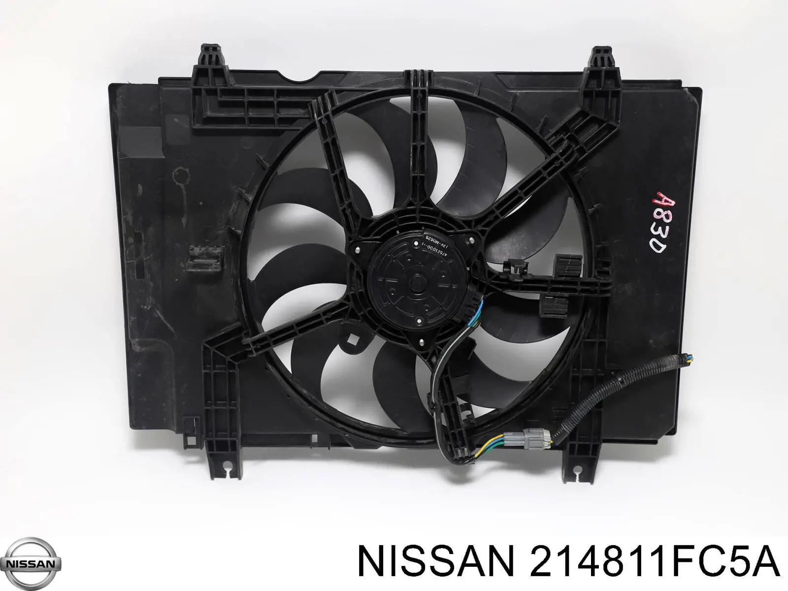 214811KA0A Nissan/Infiniti Dyfuzor chłodnicy klimatyzacji, w komplecie z wirnikiem i silnikiem