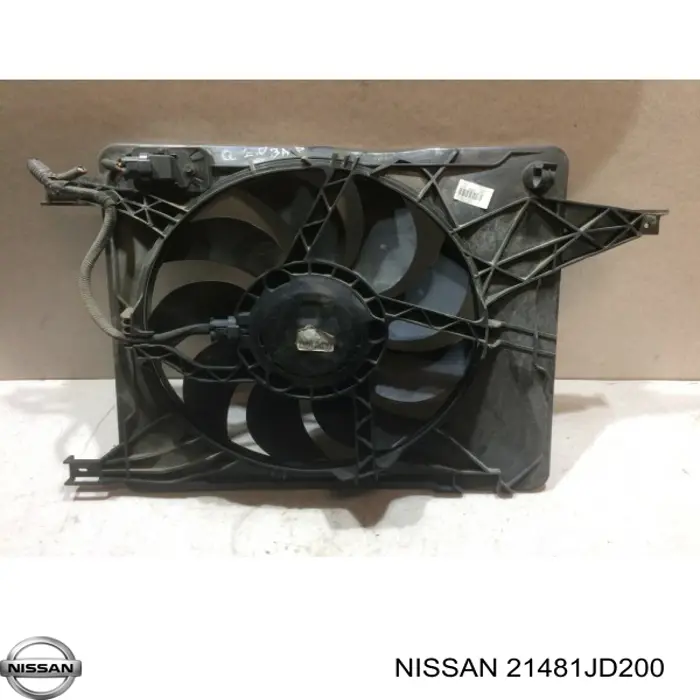 21481JD200 Nissan/Infiniti Dyfuzor chłodnicy, w komplecie z silnikiem i wirnikiem