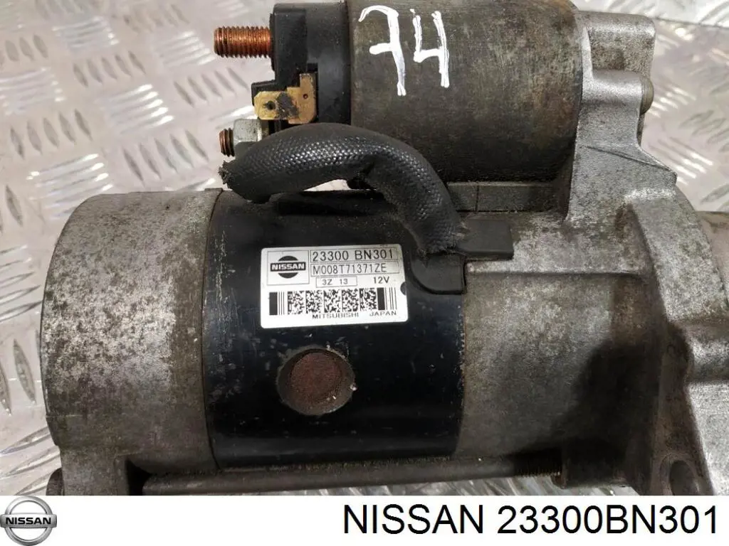 M8T71371 Mitsubishi Rozrusznik