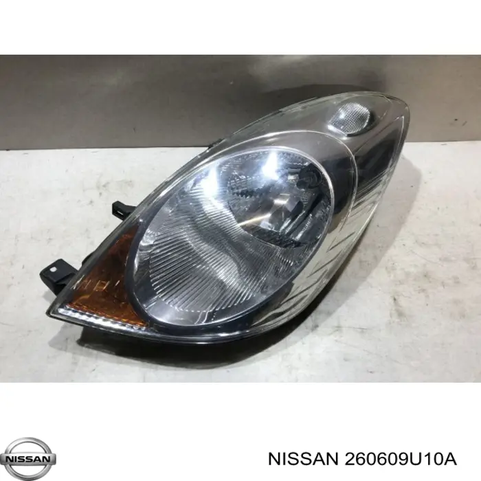 Reflektor lewy 260609U10A Nissan/Infiniti