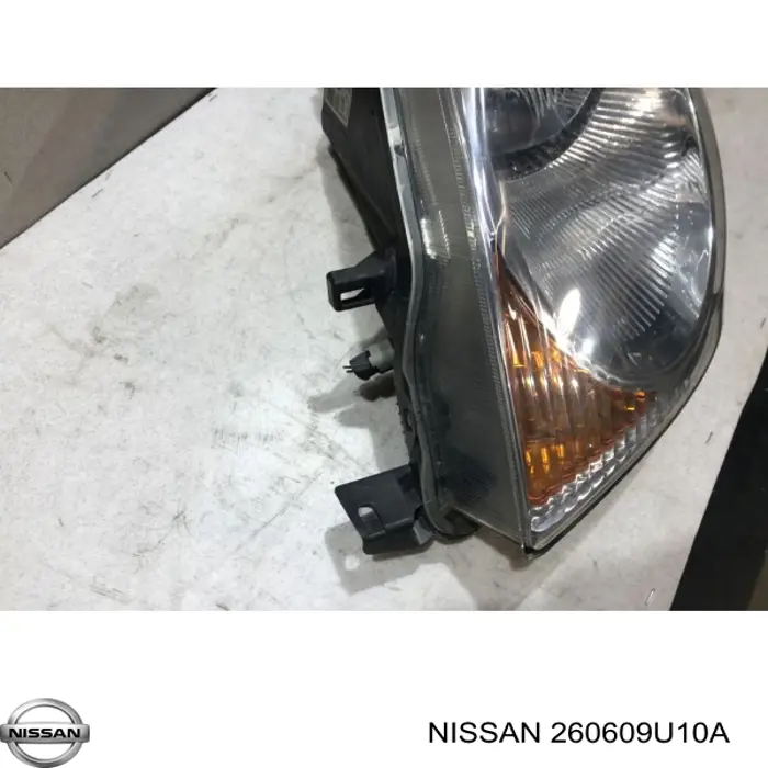 Do koszyka 260609U10A Nissan/Infiniti Reflektor lewy