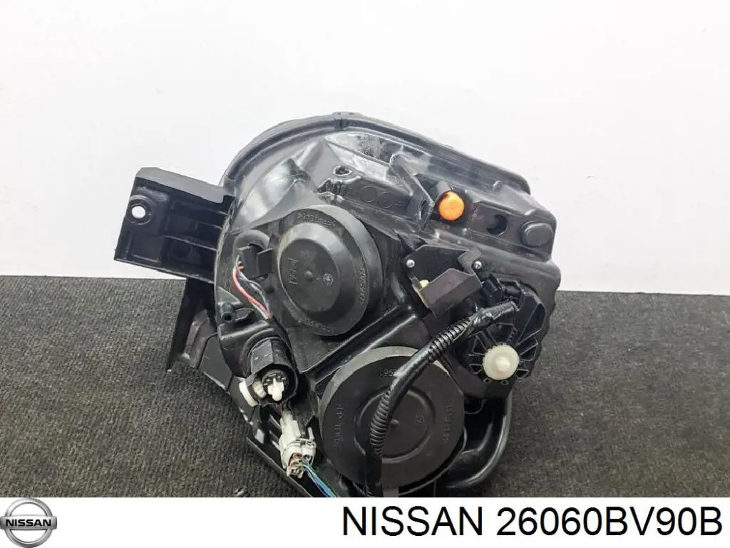 26060BV90B Nissan/Infiniti Reflektor lewy