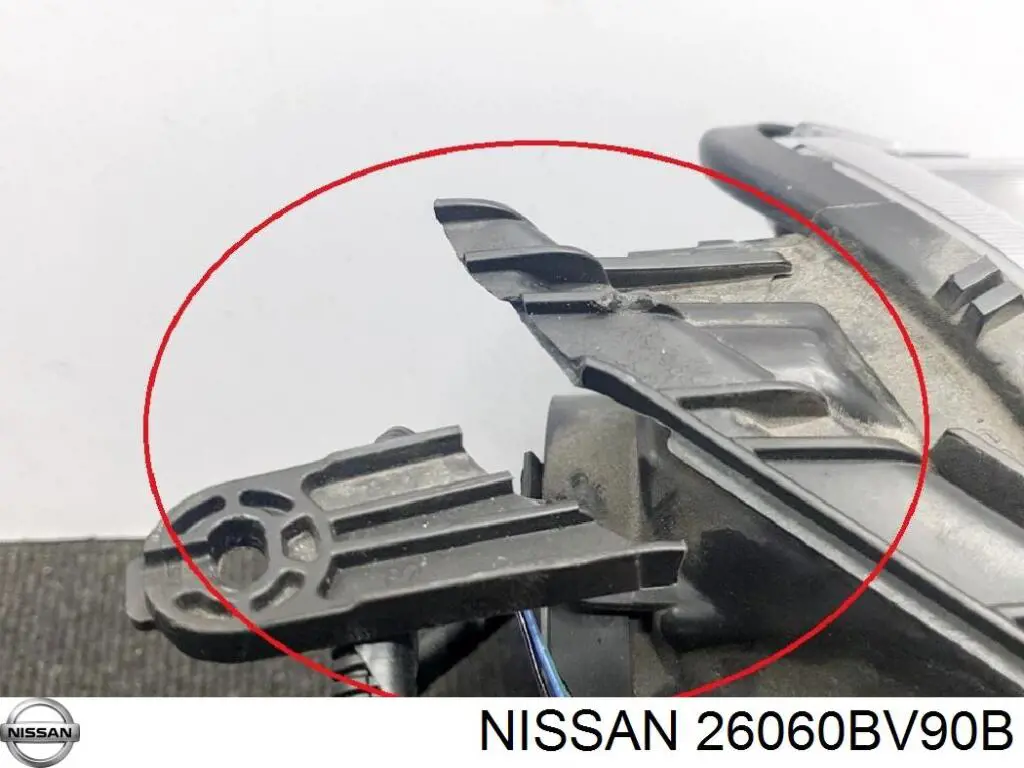 Reflektor lewy Nissan/Infiniti 26060BV90B cena, od 255,94 USD