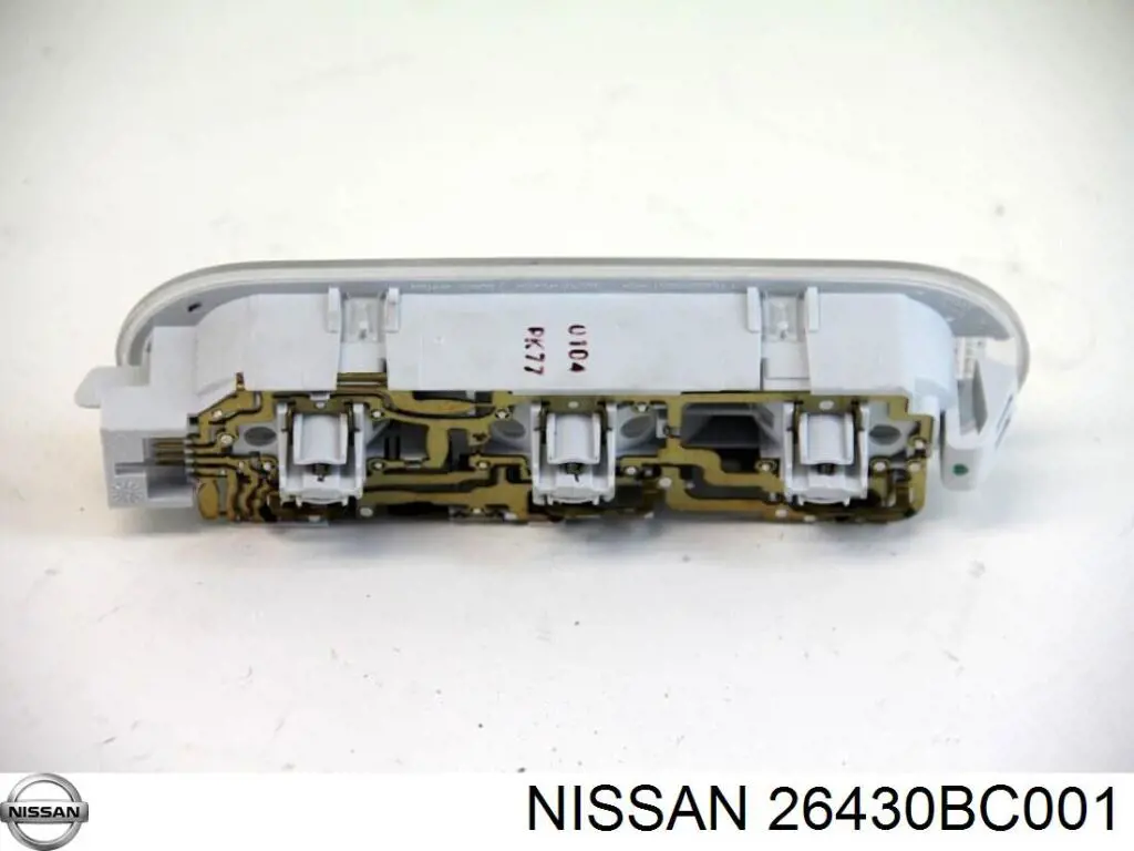 Lampka oświetlenia kabiny Nissan/Infiniti 26430BC001 cena, od 42,56 USD