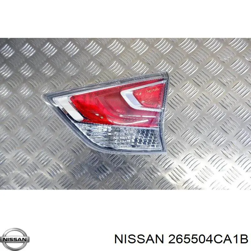 265504CA1B Nissan/Infiniti Lampa zespolona tylna prawa wewnętrzna