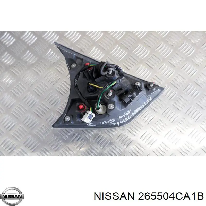 Lampa zespolona tylna prawa wewnętrzna Nissan/Infiniti 265504CA1B cena, od 105,56 USD