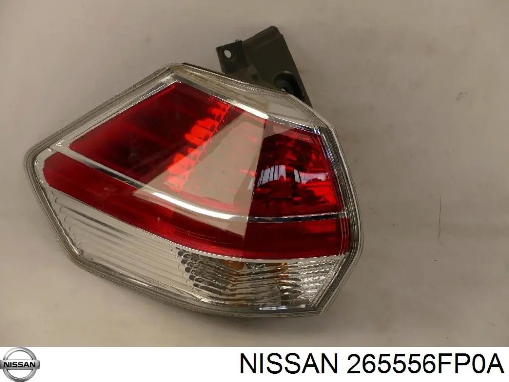 Lampa zespolona tylna lewa zewnętrzna Nissan/Infiniti 265556FP0A cena, od 96,78 USD