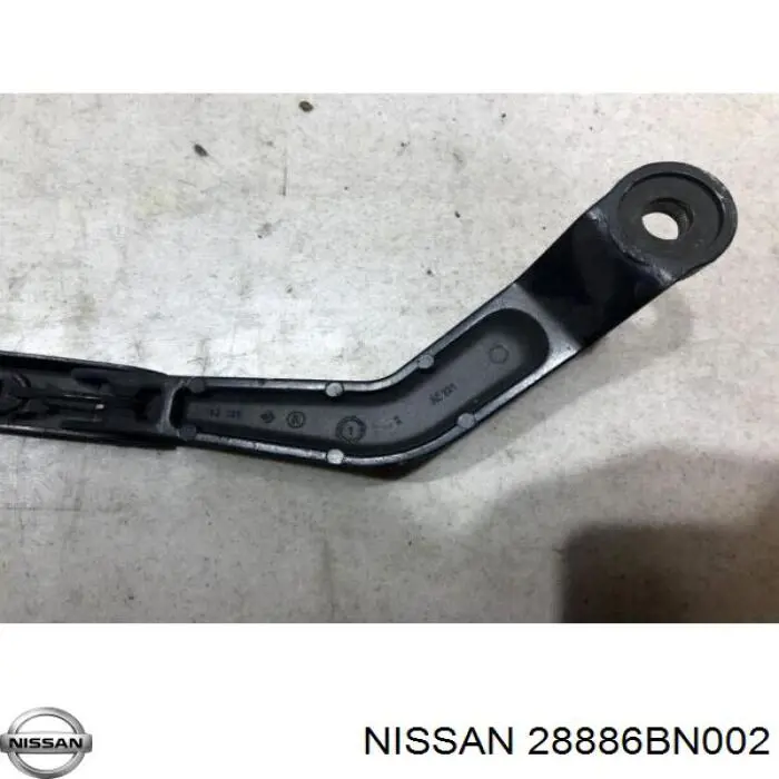 Ramię wycieraczki szyby przedniej Nissan Almera II hatchback (N16) (2000 - 2006) cena, od 141,36 USD
