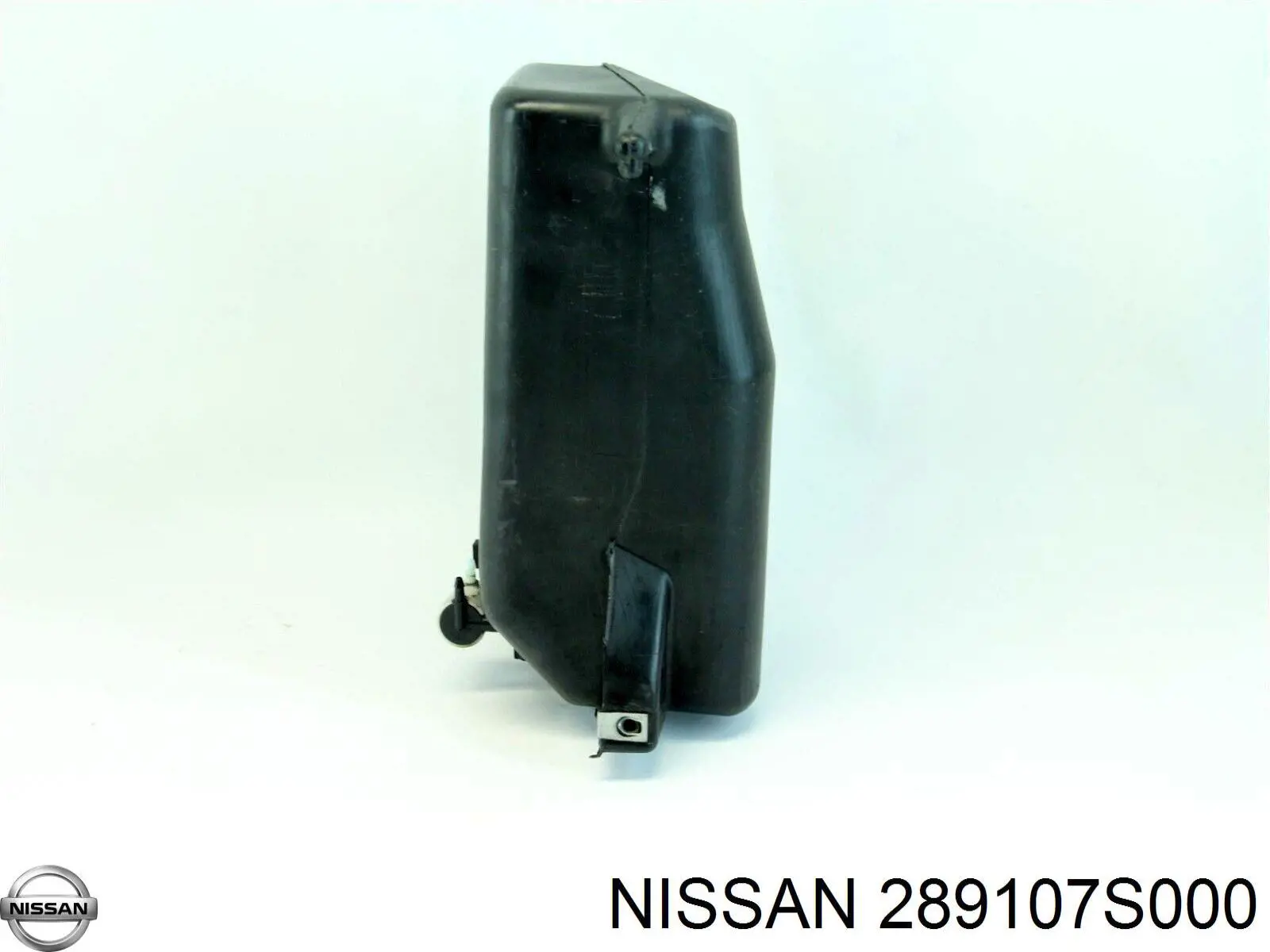 Do koszyka Zbiorniczek spryskiwacza szyb Nissan Armada  TA60