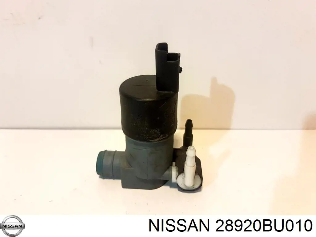 Do koszyka 28920BU010 Nissan/Infiniti Pompka spryskiwacza szyby przedniej