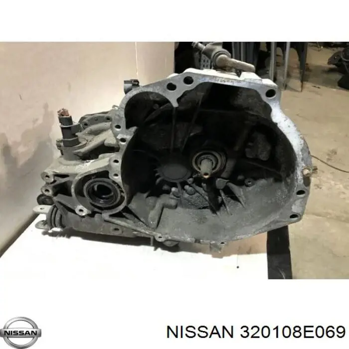 Mechaniczna skrzynia biegów w komplecie Nissan Almera TINO (V10)