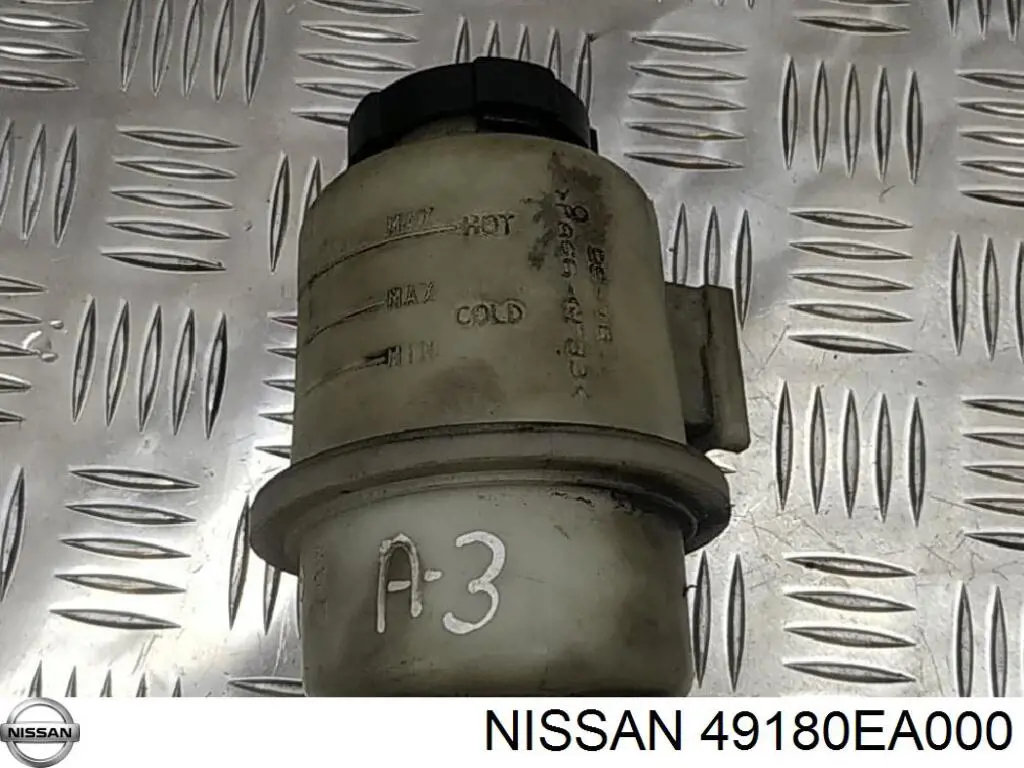 Do koszyka Zbiornik płynu wspomagania Nissan Pathfinder  R51M