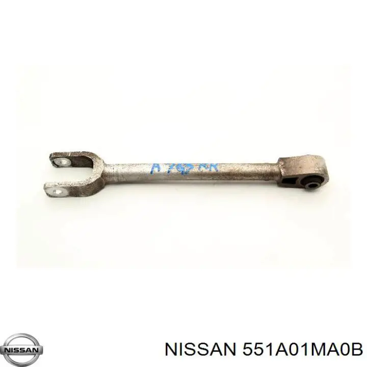 551A01MA0C Nissan/Infiniti Wahacz zawieszenia tylnego poprzeczny