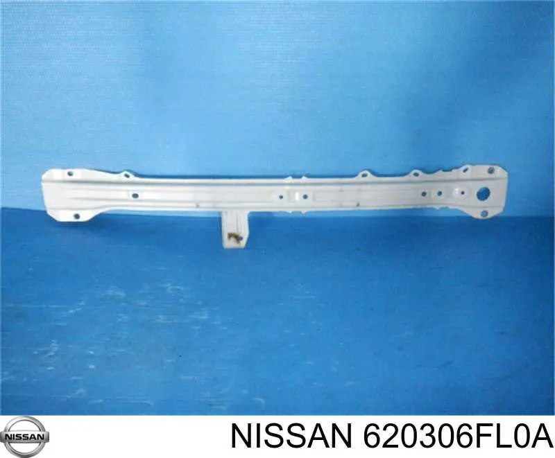 620306FL0A Nissan wzmocnienie zderzaka przedniego