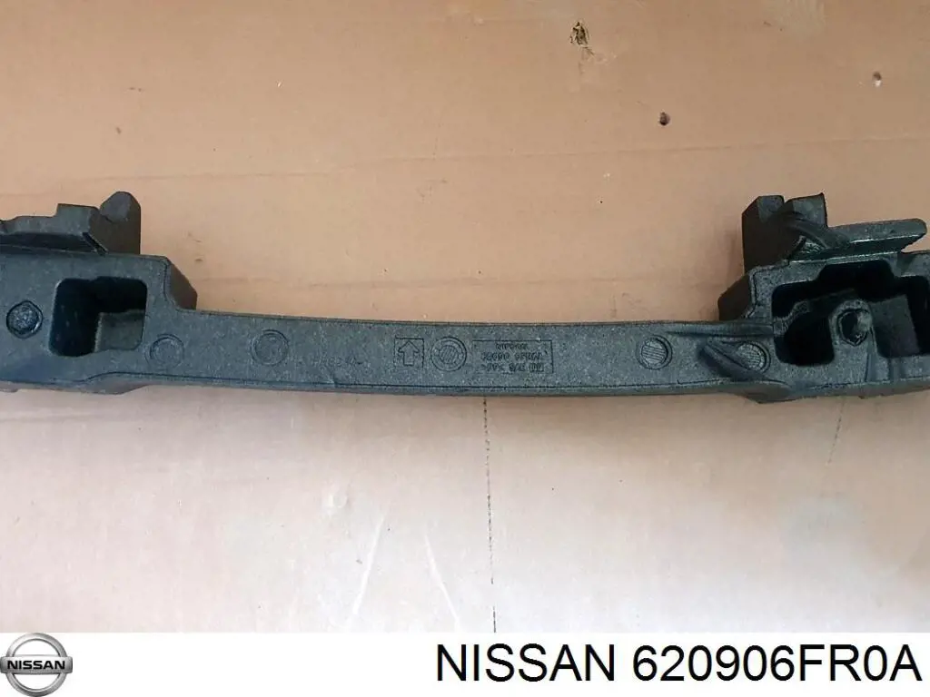 620906FR0A Nissan/Infiniti Absorber (wypełniacz) zderzaka przedniego