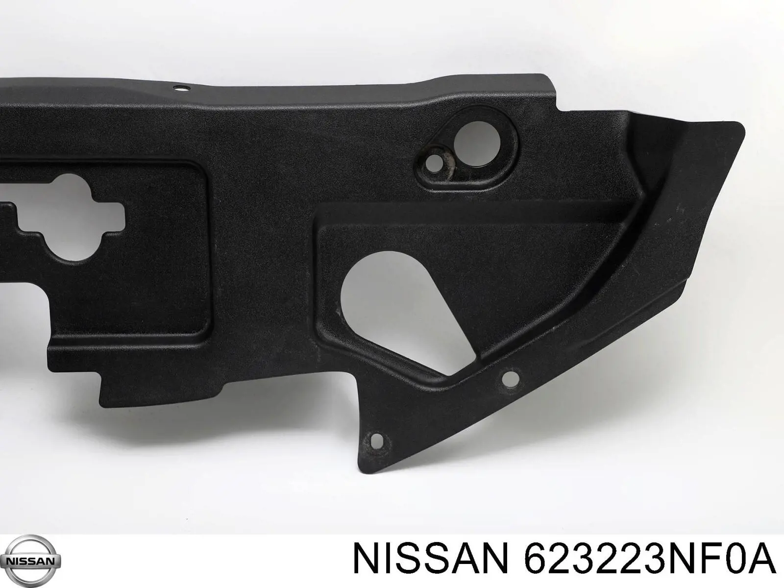 623223NF0A Nissan/Infiniti Atrapa chłodnicy