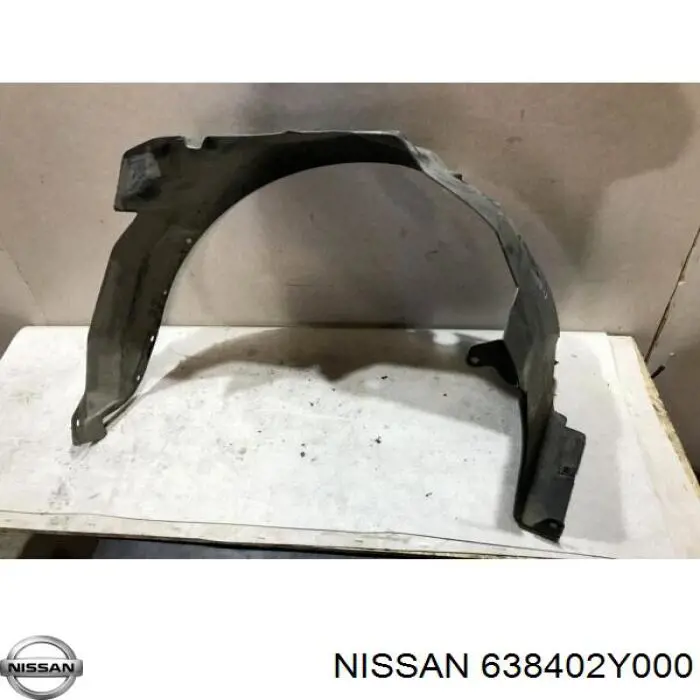 Nadkole błotnika przedniego prawe do Nissan Maxima  A33