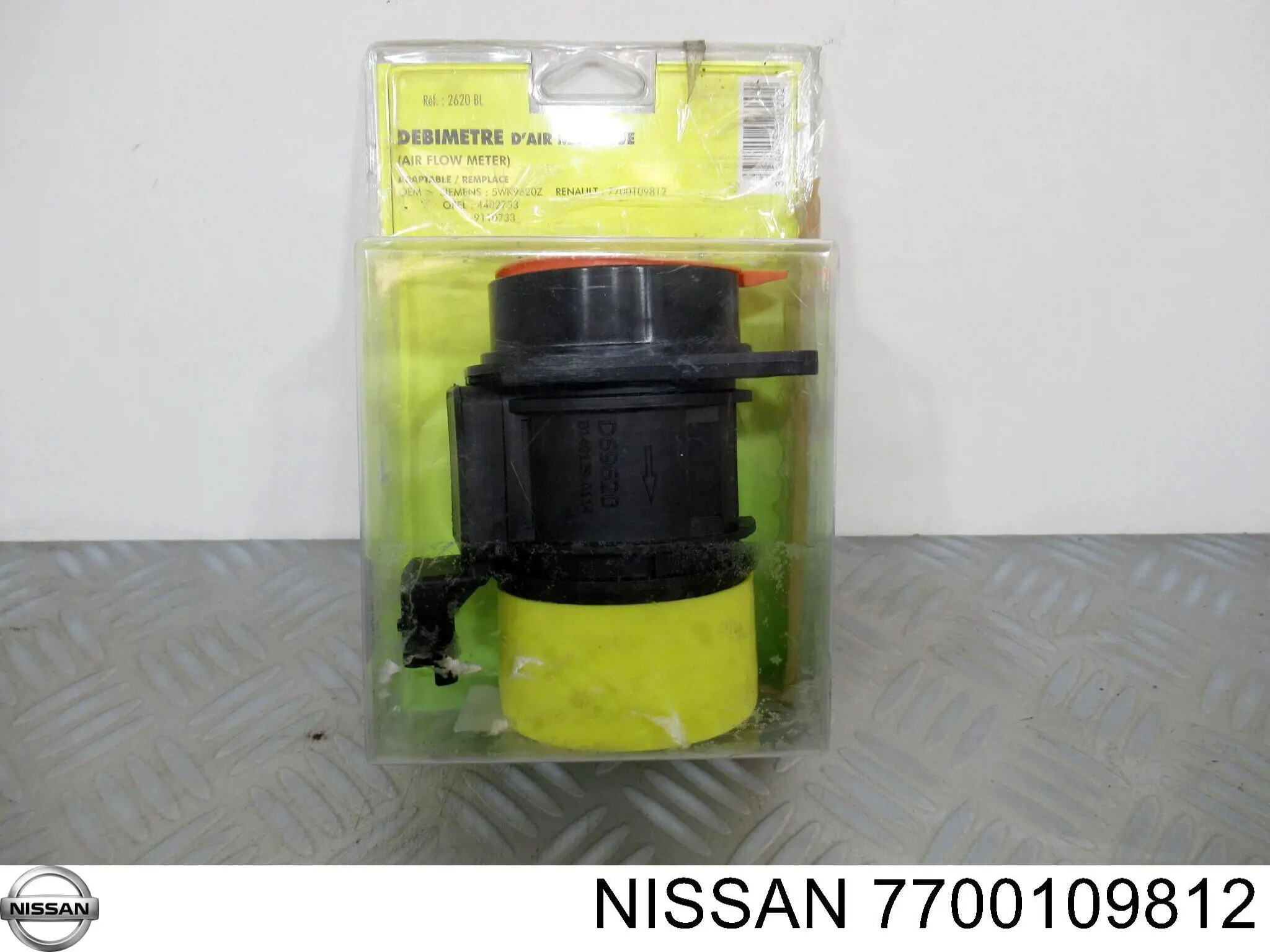 Czujnik przepływu powietrza, przepływomierz powietrza M.A.F. 7700109812 Nissan/Infiniti