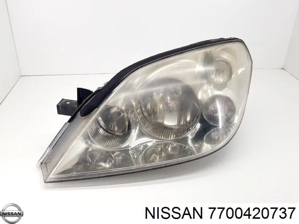 Korektor swiatel 7700420737 Nissan/Infiniti
