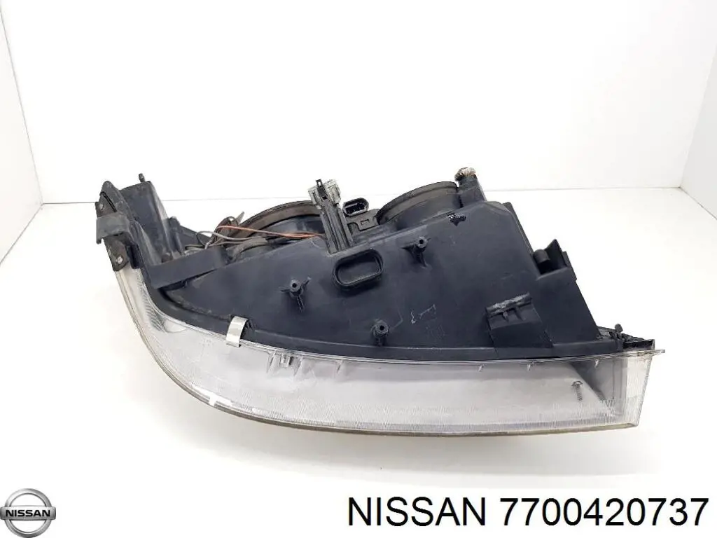Korektor swiatel Nissan/Infiniti 7700420737