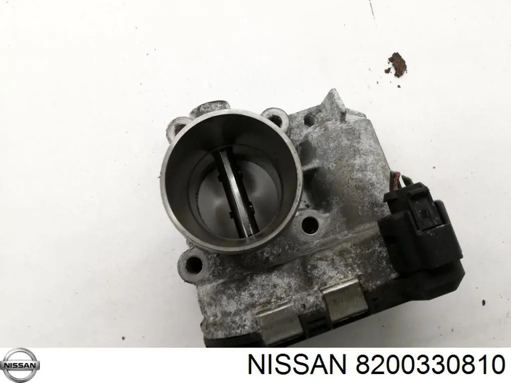 8200330810 Nissan/Infiniti Przepustnica, komplet