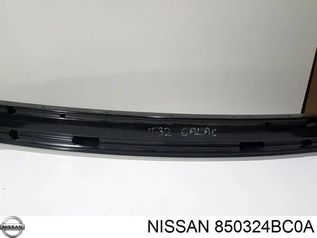 Do koszyka 850324BC0A Nissan/Infiniti Wzmocnienie zderzaka tylnego