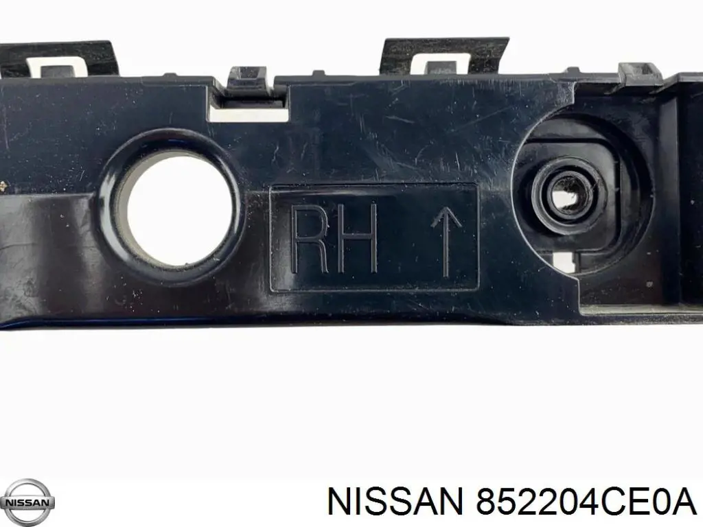 Wspornik zderzaka tylnego prawy Nissan/Infiniti 852204CE0A