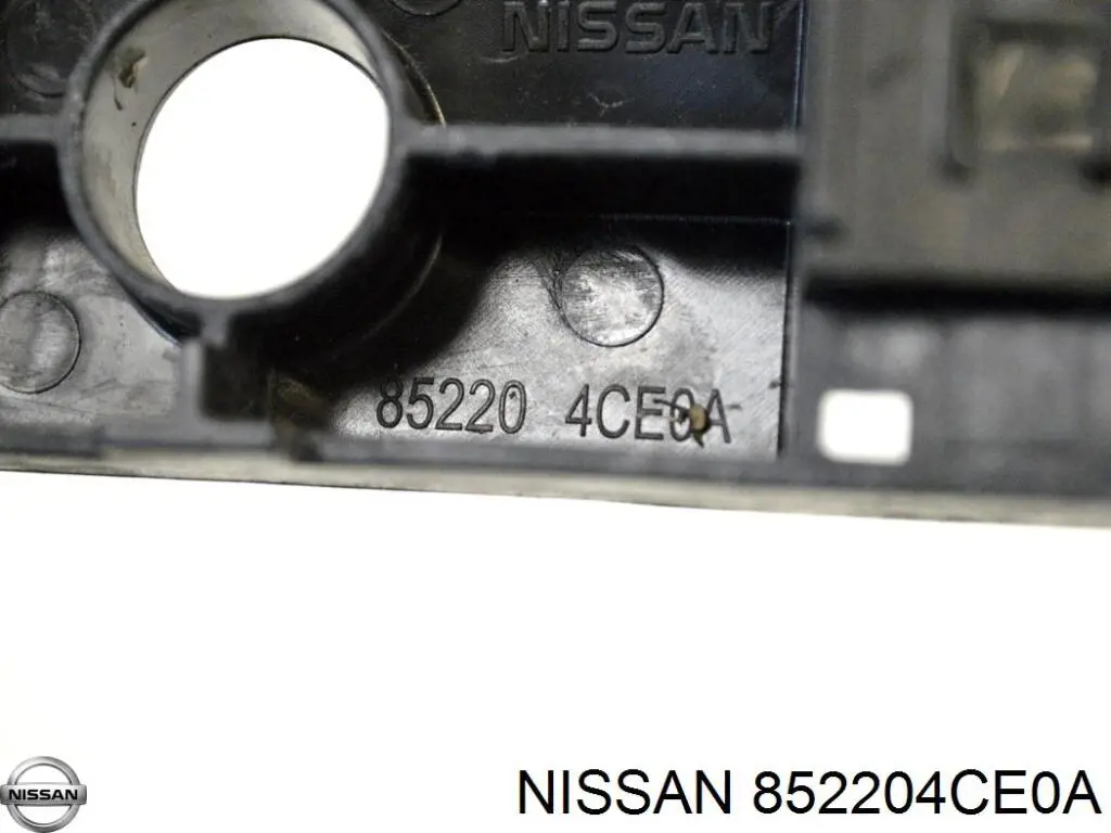 Wspornik zderzaka tylnego prawy Nissan/Infiniti 852204CE0A cena, od 20,39 USD