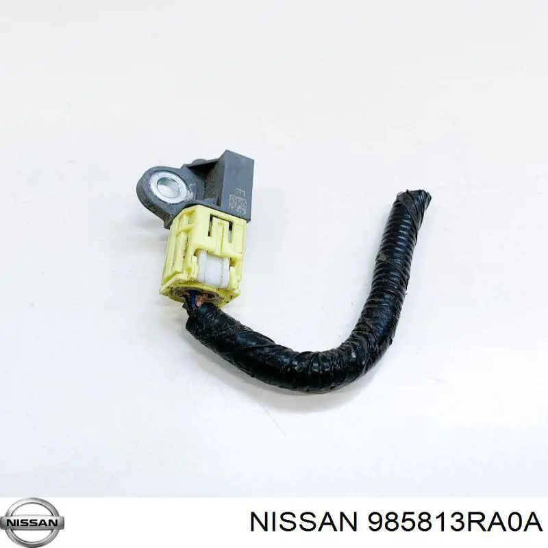 Do koszyka 985813RA0A Nissan/Infiniti Czujnik AIRBAG przedni