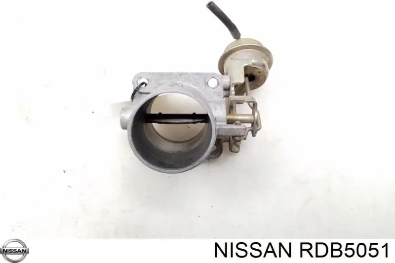 Do koszyka Przepustnica, komplet Nissan Pathfinder  R51M
