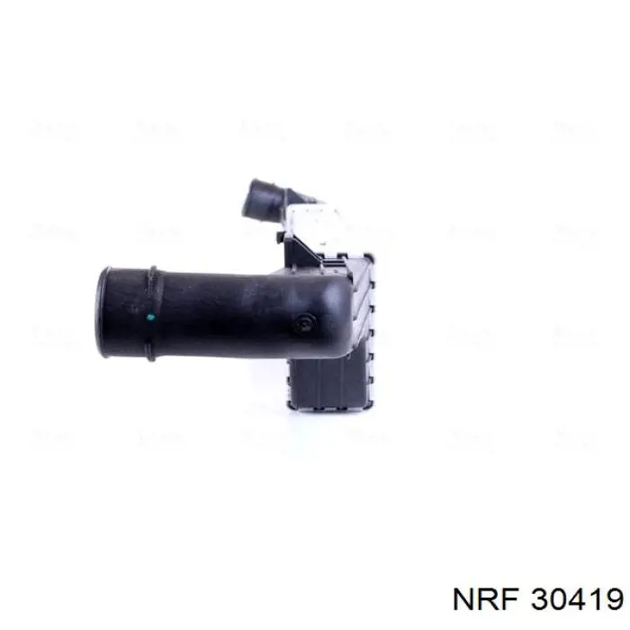 Chłodnica intercoolera Mercedes A2105000400 cena, od 85,68 USD