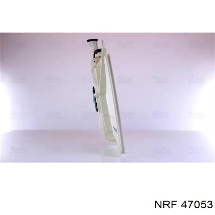 Do koszyka 47053 NRF Dyfuzor chłodnicy, w komplecie z silnikiem i wirnikiem