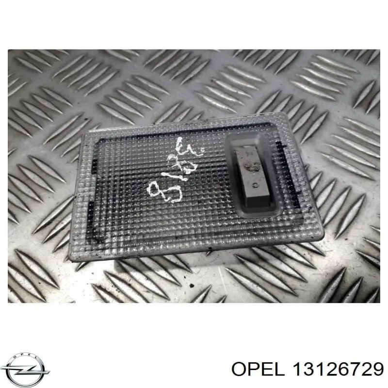 13126729 Opel Lampka oświetlenia kabiny