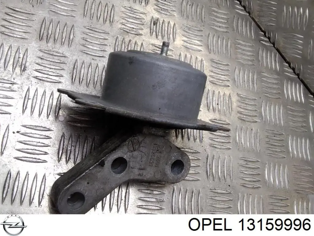 Do koszyka 13159996 Opel Poduszka (podpora) silnika lewa