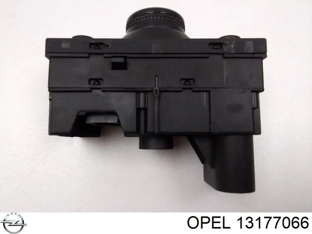 Do koszyka 13177066 Opel Przełącznik światła reflektorów na "torpedo"