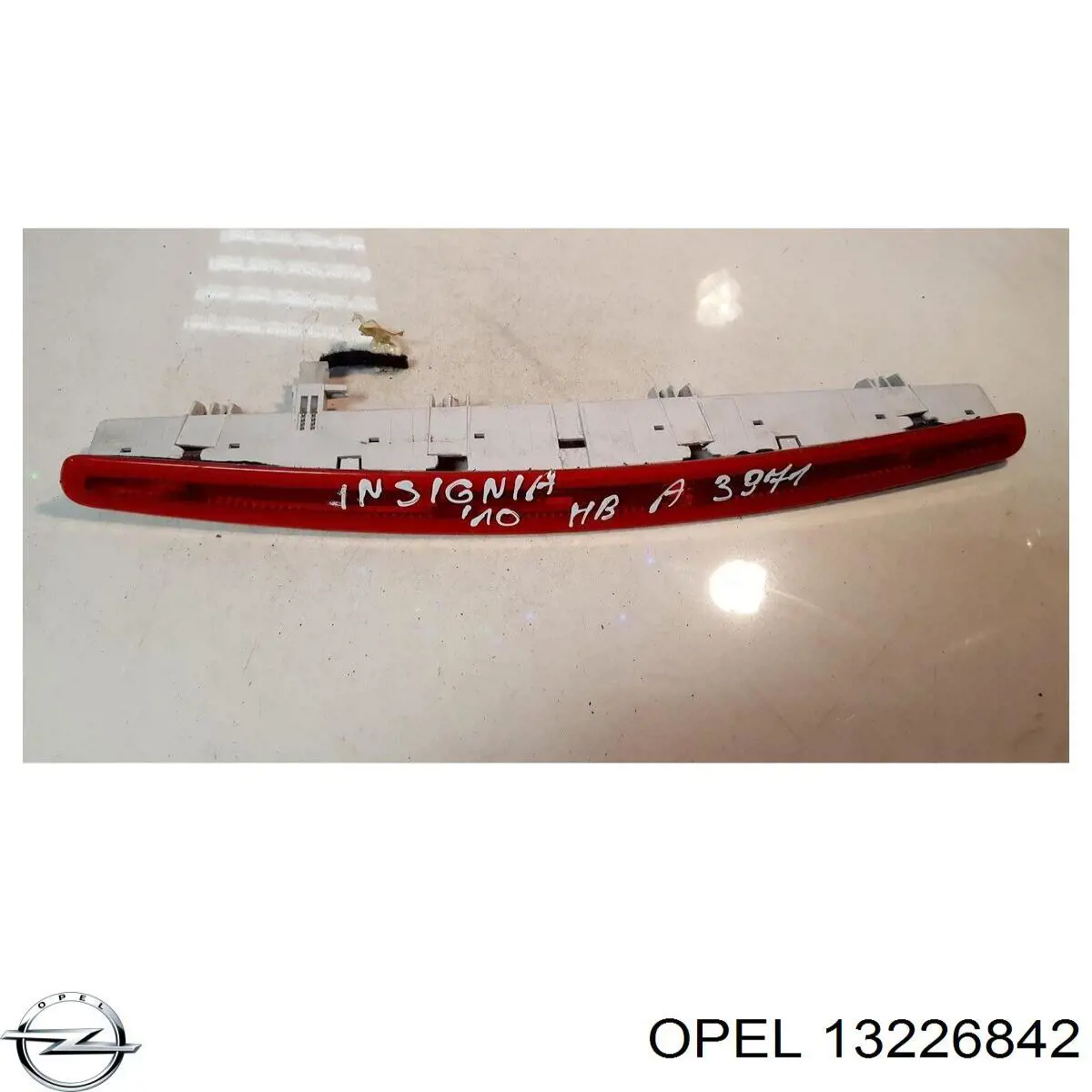 Do koszyka Lampa stop tylna dodatkowa Opel Insignia A G09