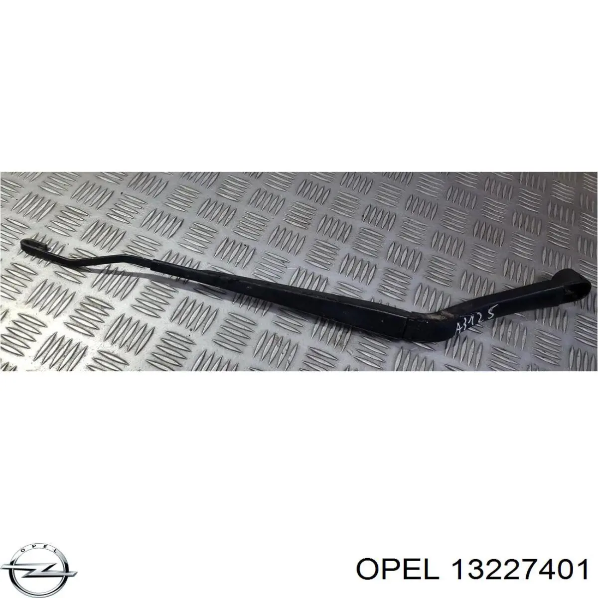  Ramię wycieraczki szyby przedniej Opel Insignia 