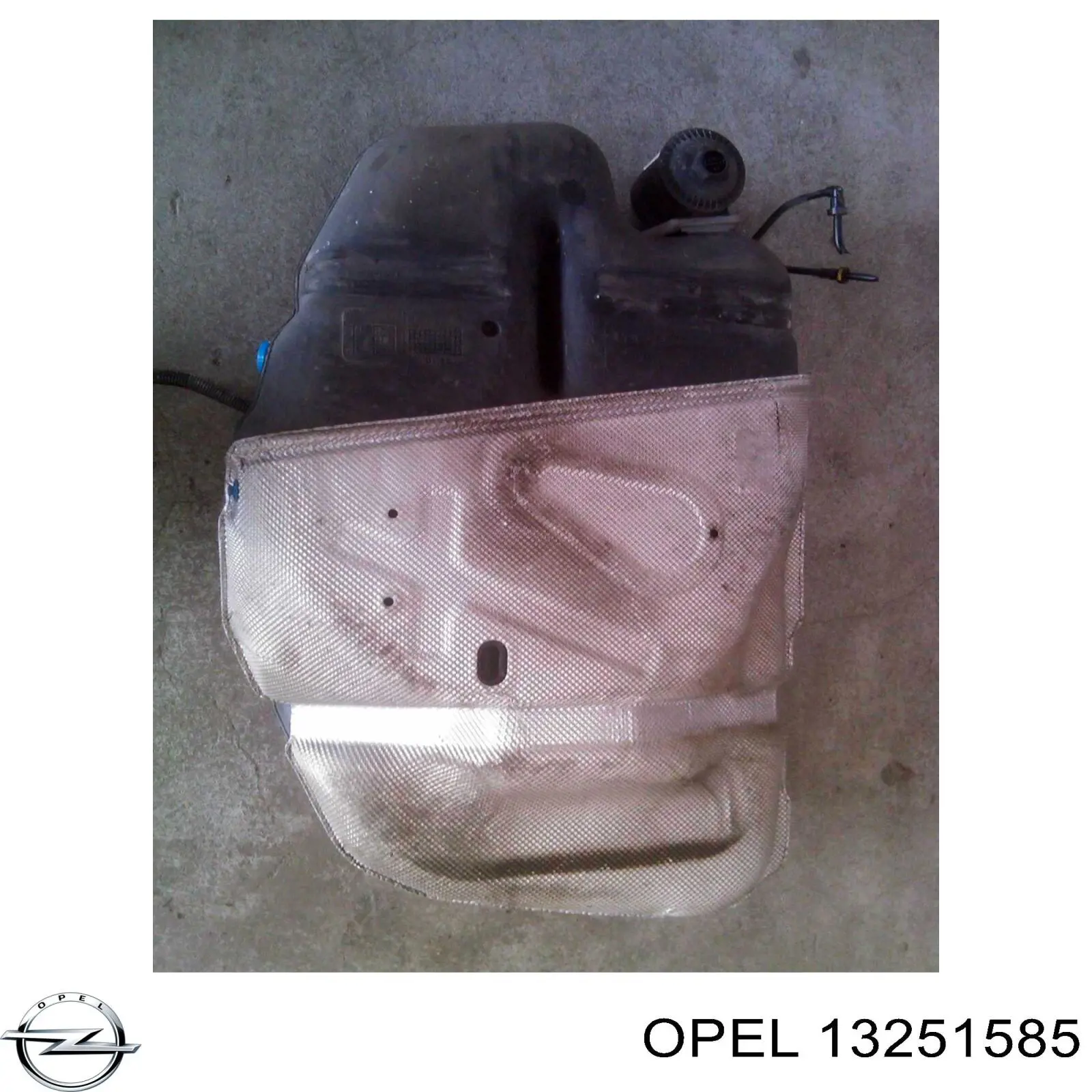 Do koszyka Zbiornik paliwa Opel Insignia A G09
