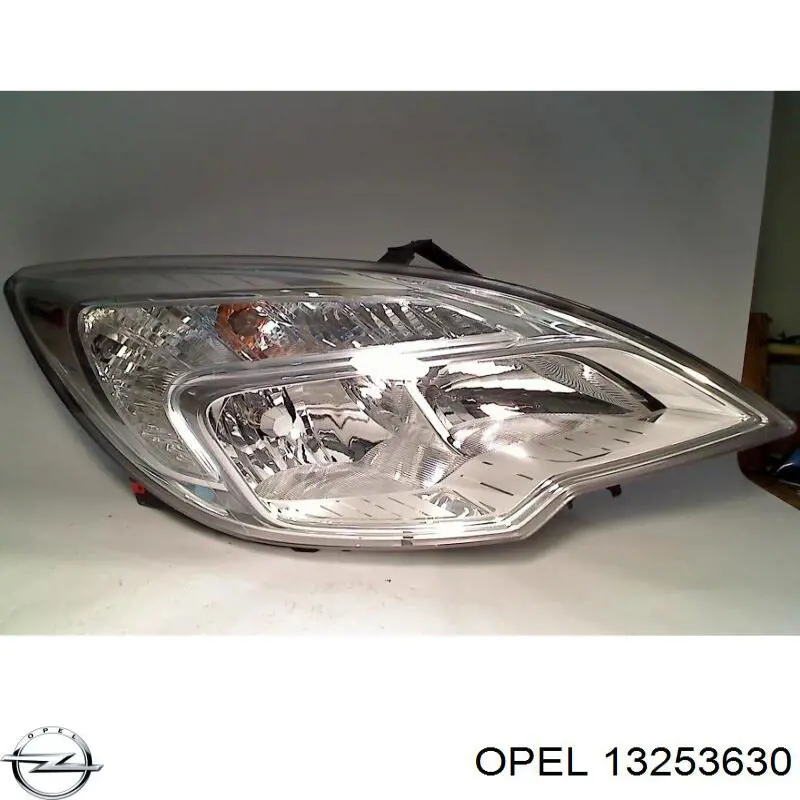 Reflektor prawy Opel Meriva B minivan (2010 - 2017) cena, od 170,50 USD