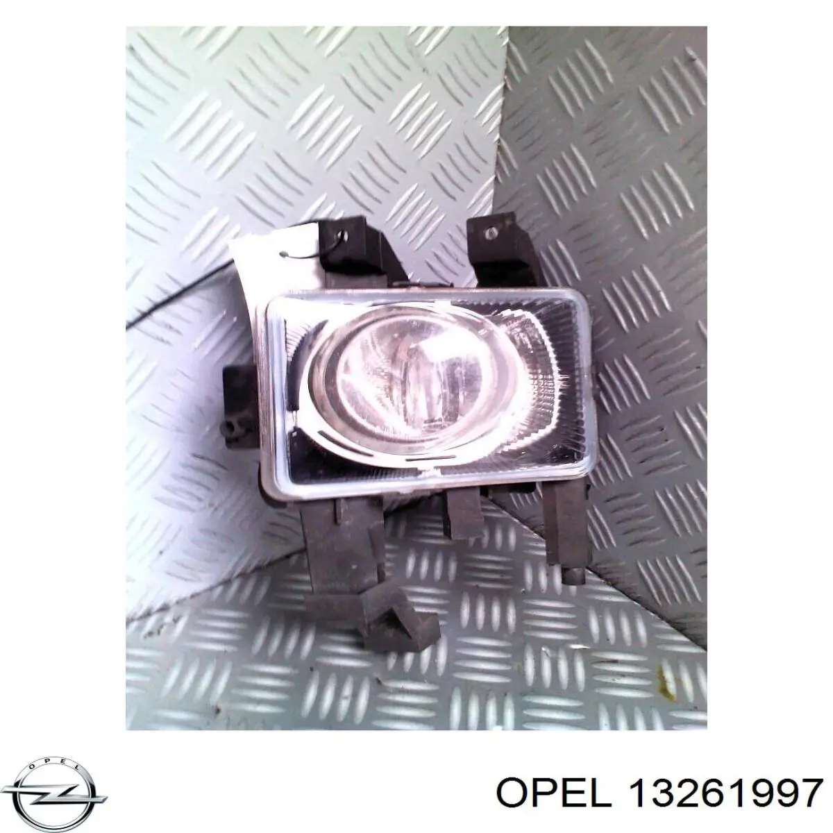 13261997 Opel Lampa przeciwmgielna lewa